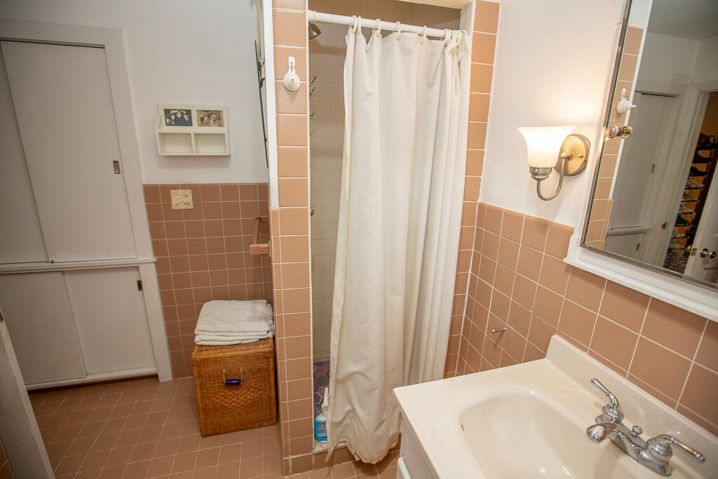 81 Maple Lane, Coldwater, MI, 49036-1112