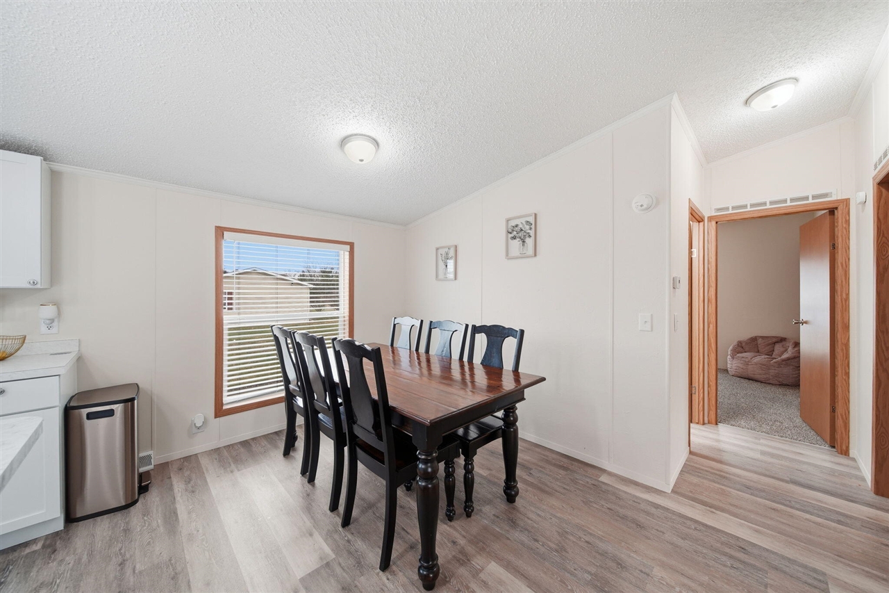 260 Storr, Adrian, MI, 49221