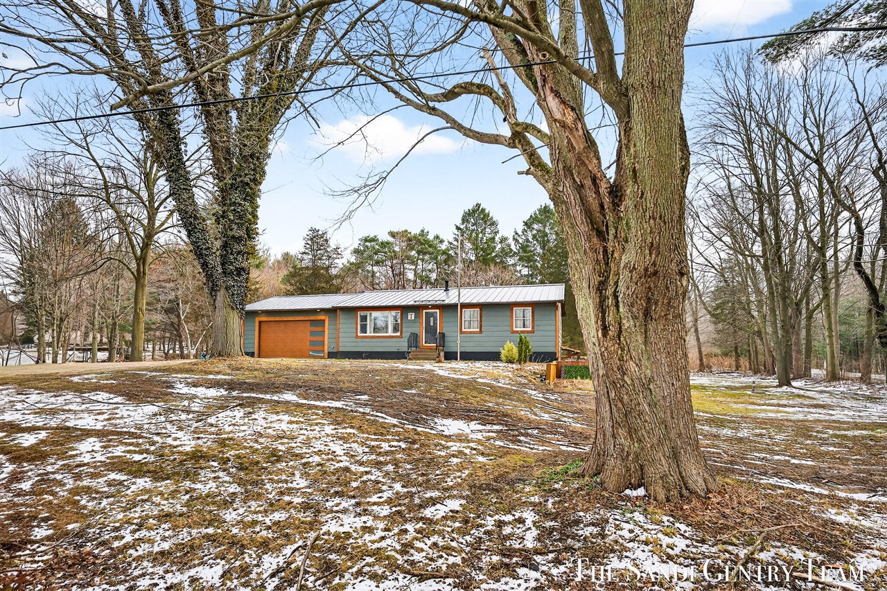 10816 168th Avenue, Grand Haven, MI, 49417-9637