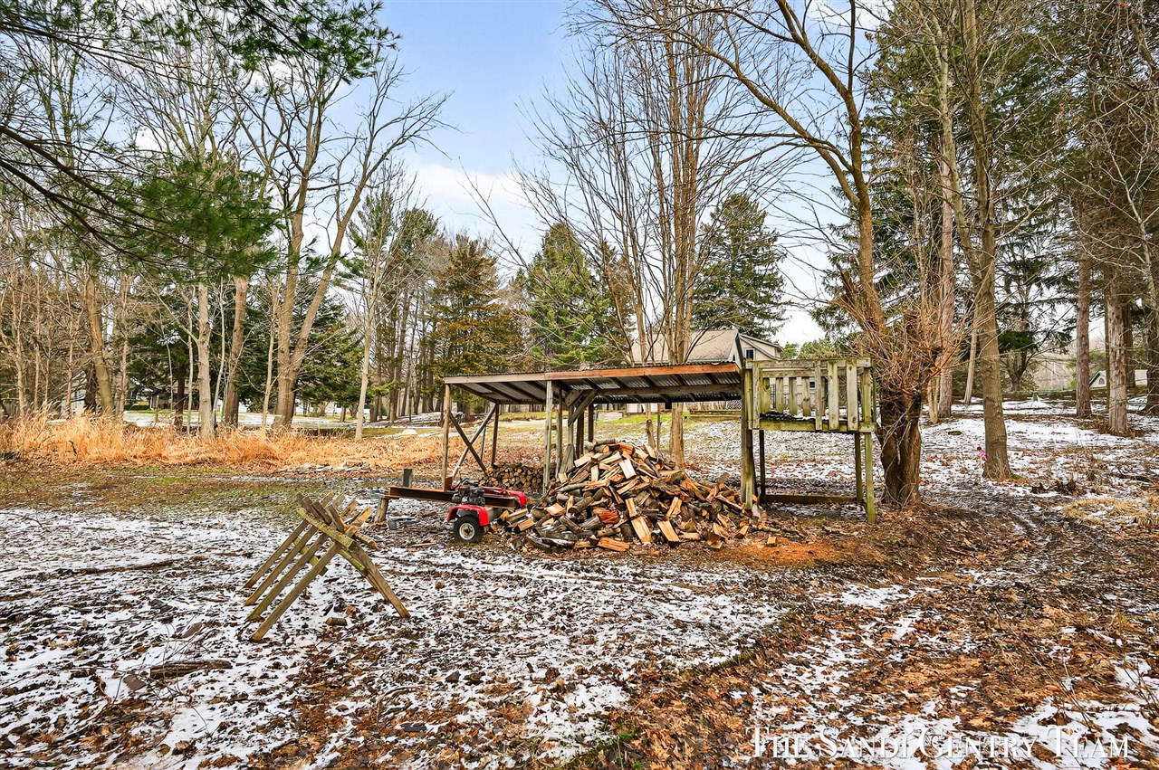 10816 168th Avenue, Grand Haven, MI, 49417-9637