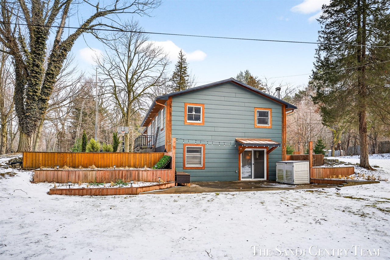 10816 168th Avenue, Grand Haven, MI, 49417-9637