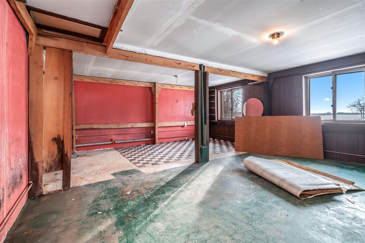 10720 E Bacon Road, Pittsford, MI, 49271-9639