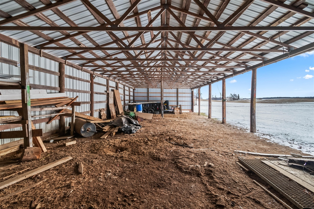 10720 E Bacon Road, Pittsford, MI, 49271-9639