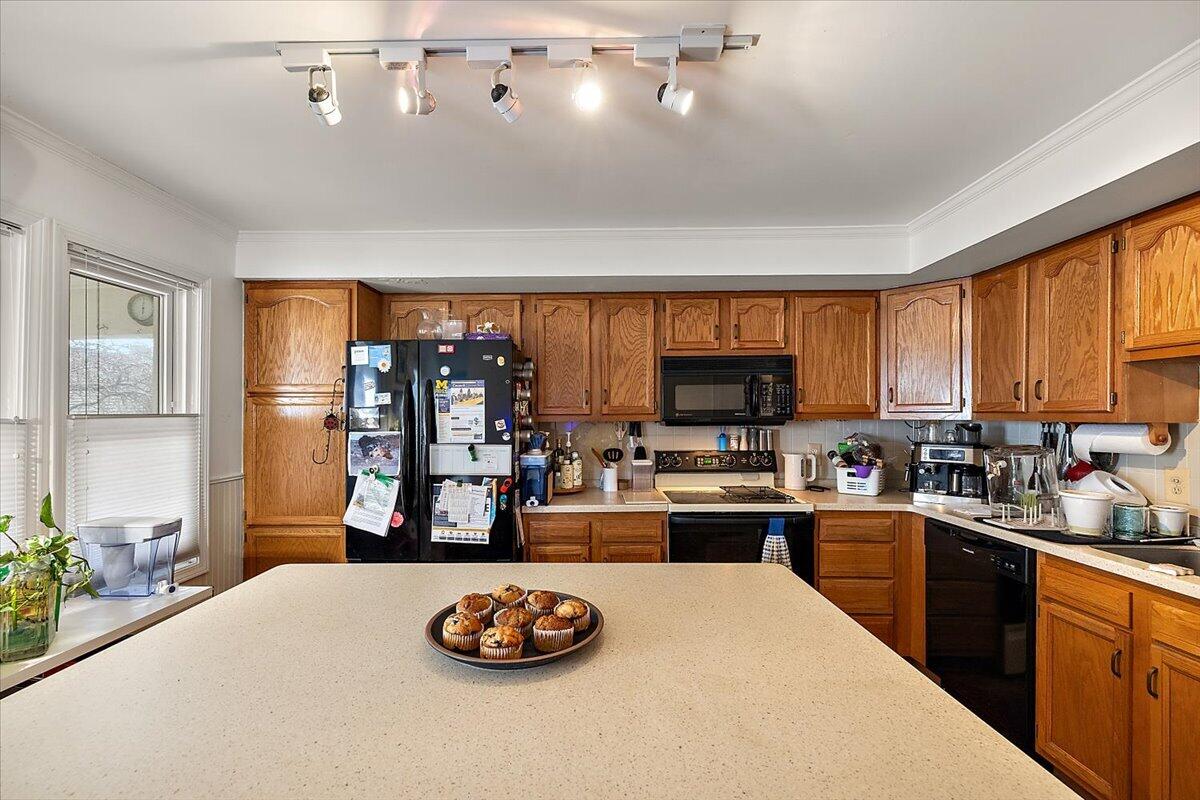 22153 Park Street, Dearborn, MI, 48124-2724