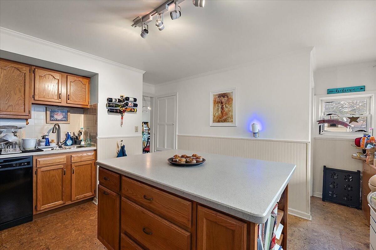 22153 Park Street, Dearborn, MI, 48124-2724