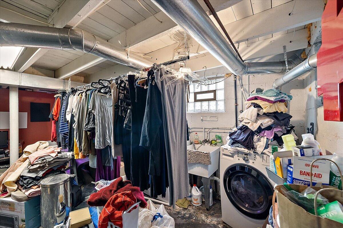 22153 Park Street, Dearborn, MI, 48124-2724