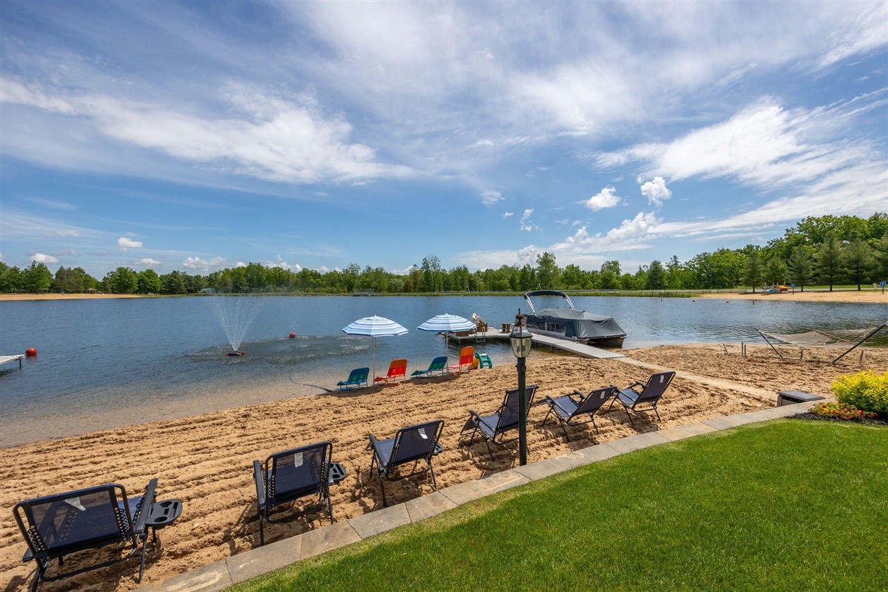 7140 Holiday Drive, Canadian Lakes, MI, 49346-9739