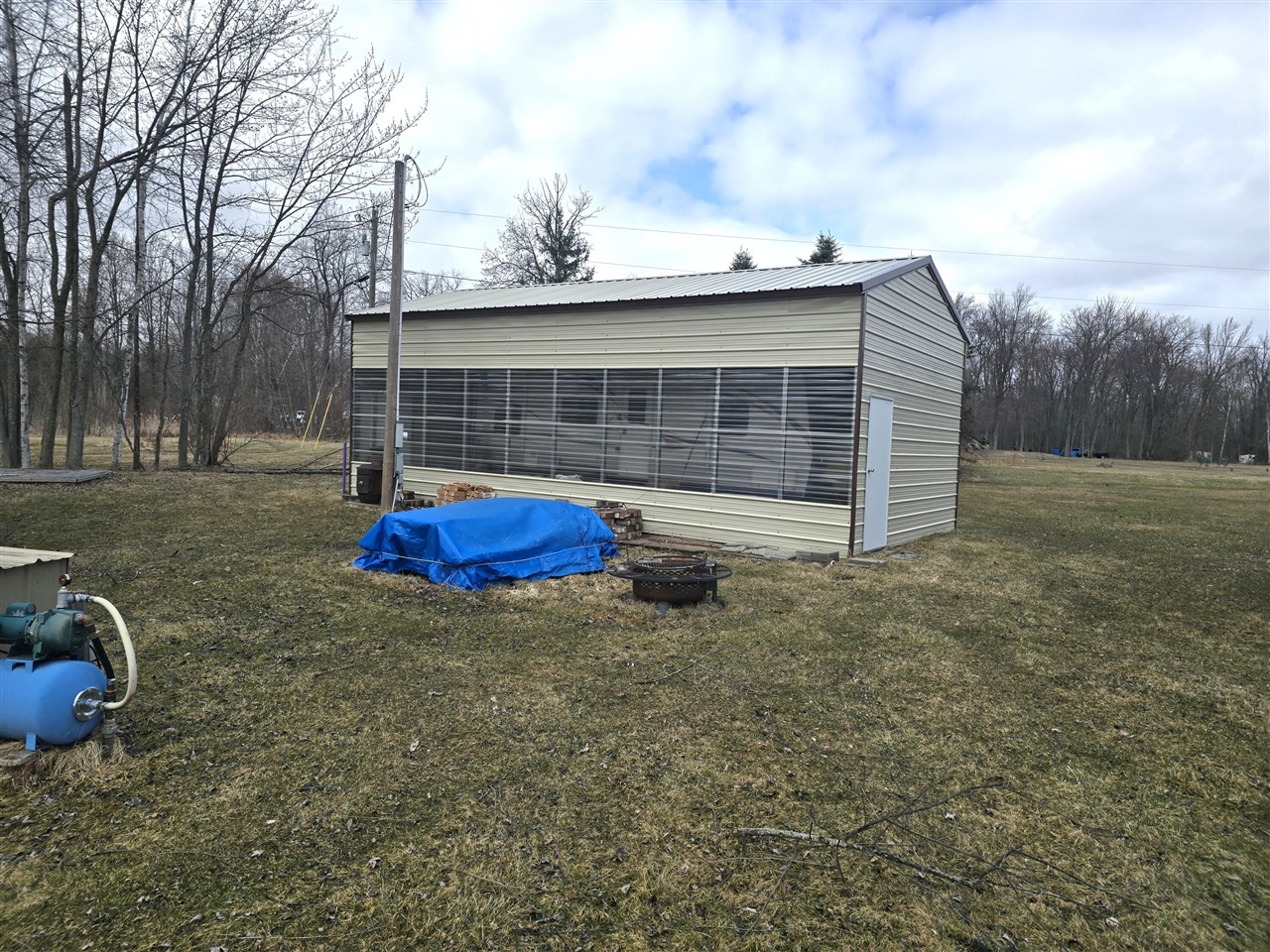 10631 Maple Drive, Riverdale, MI, 48877-8753