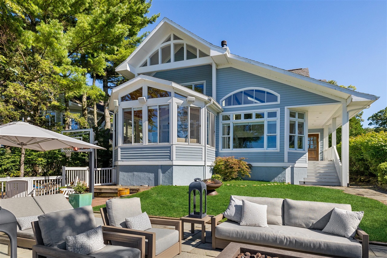 1214 S Lapeer Road, Lapeer, MI, 48446 3704