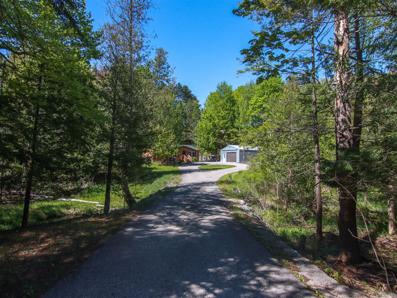8086 Narrow Gauge Road, Beulah, MI, 49617-9792