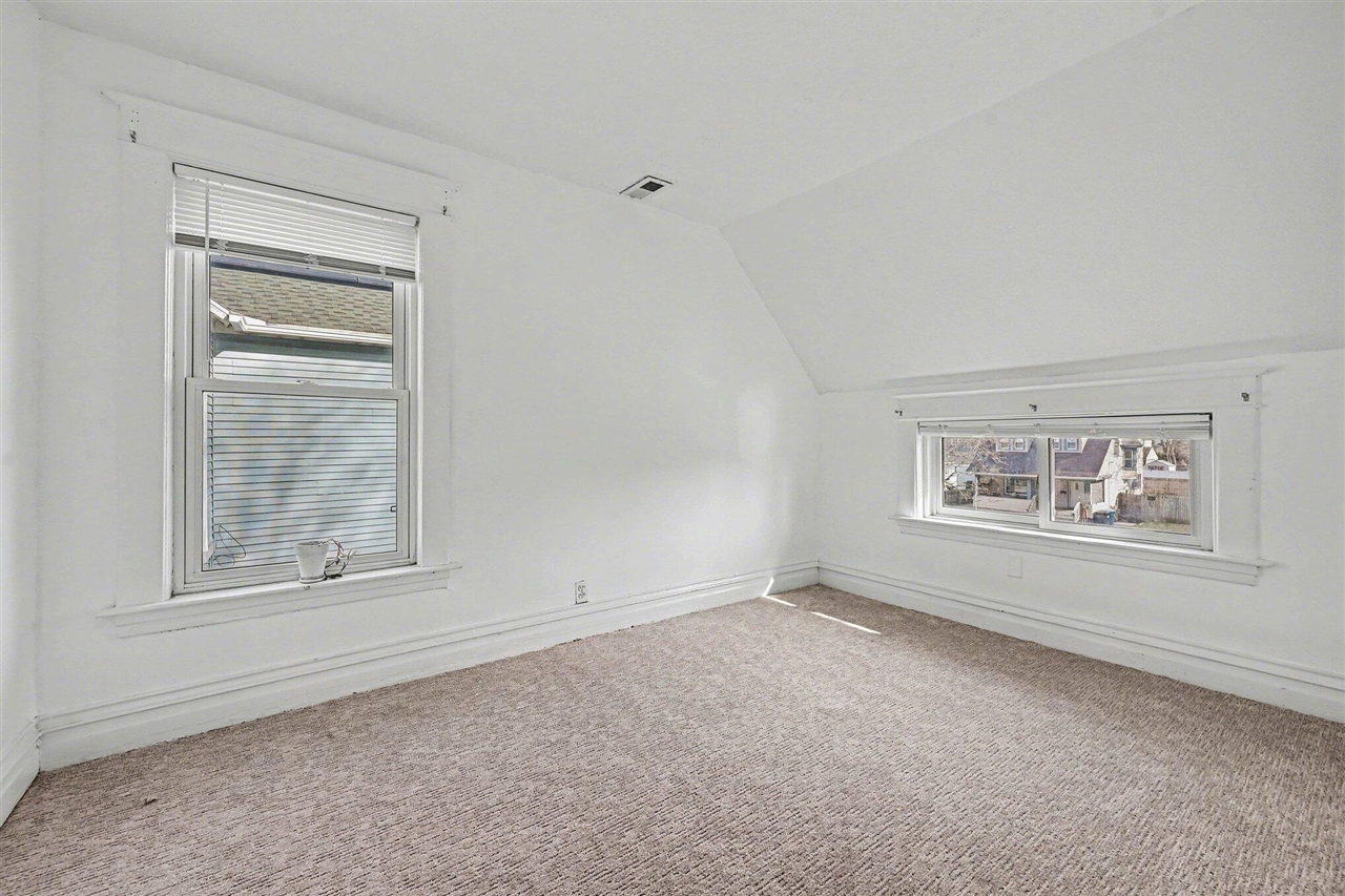 1113 Egleston Avenue, Kalamazoo, MI, 49001-3857