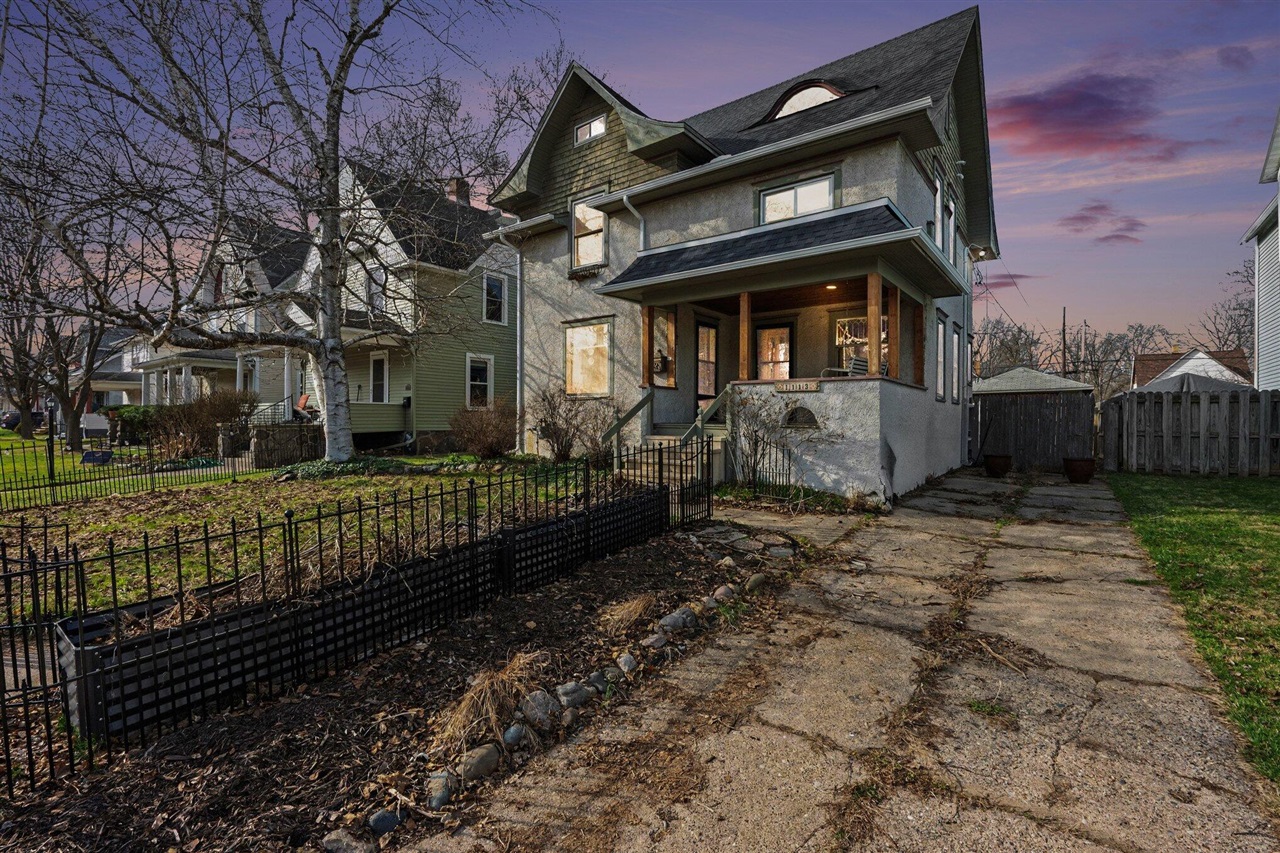 1113 Egleston Avenue, Kalamazoo, MI, 49001-3857