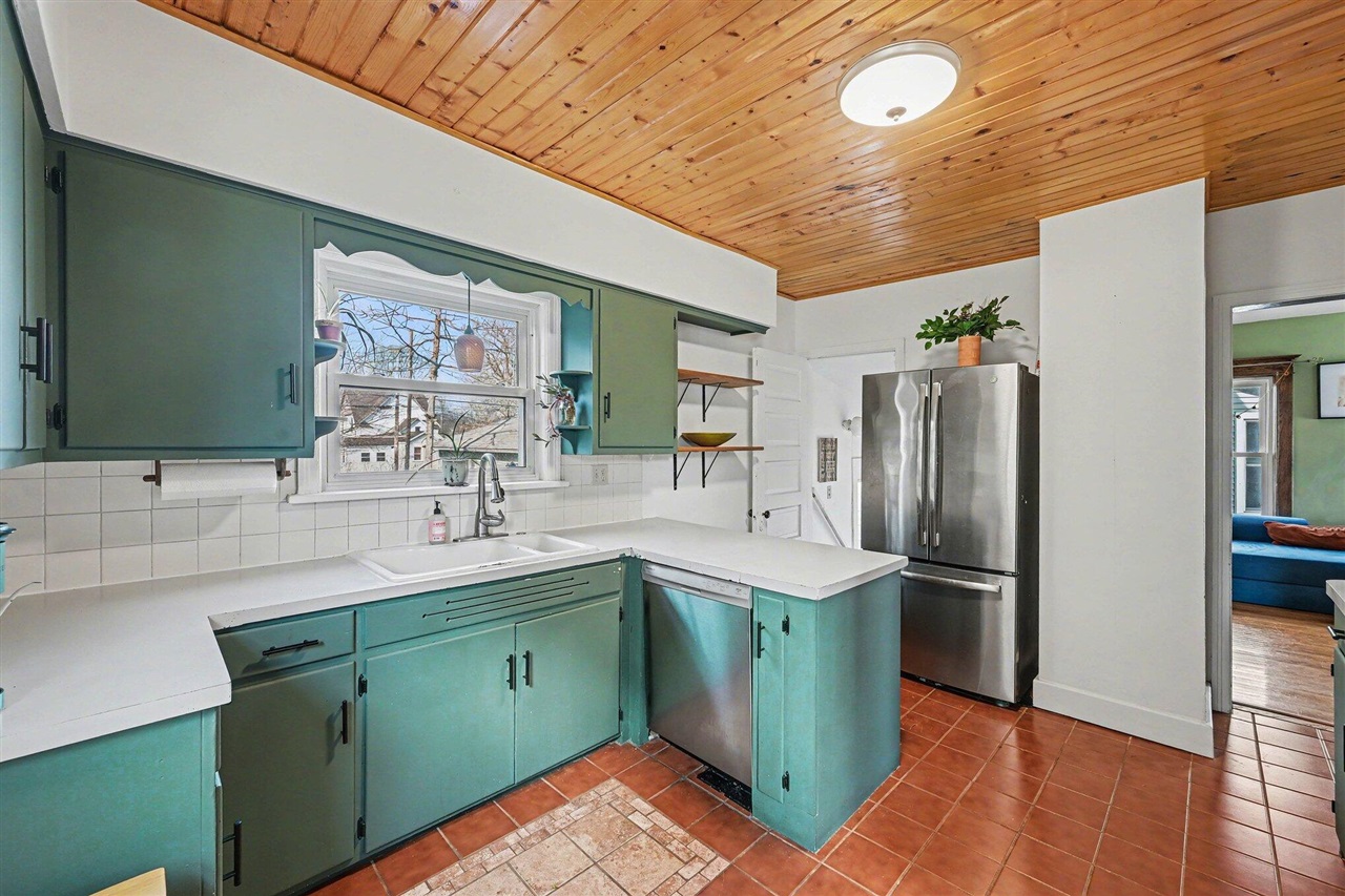 1113 Egleston Avenue, Kalamazoo, MI, 49001-3857