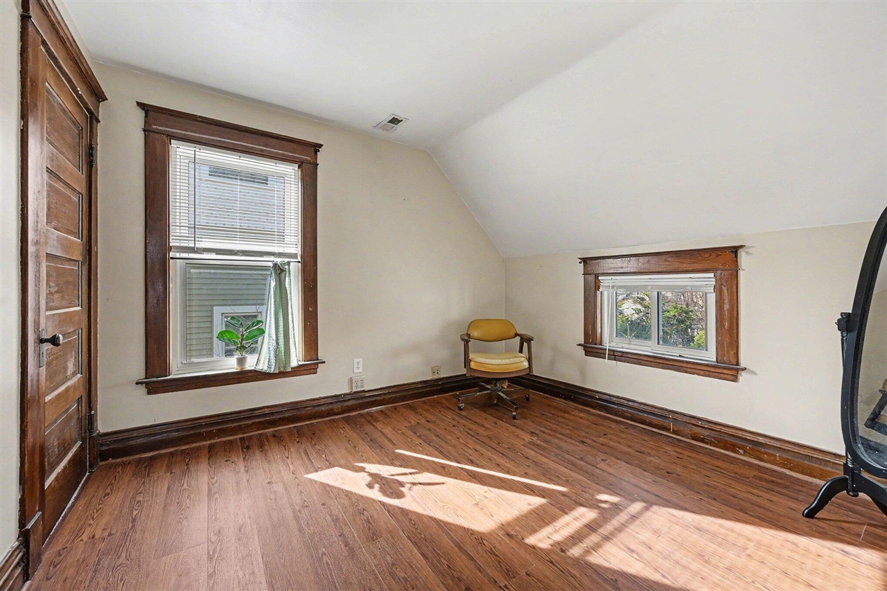 1113 Egleston Avenue, Kalamazoo, MI, 49001-3857