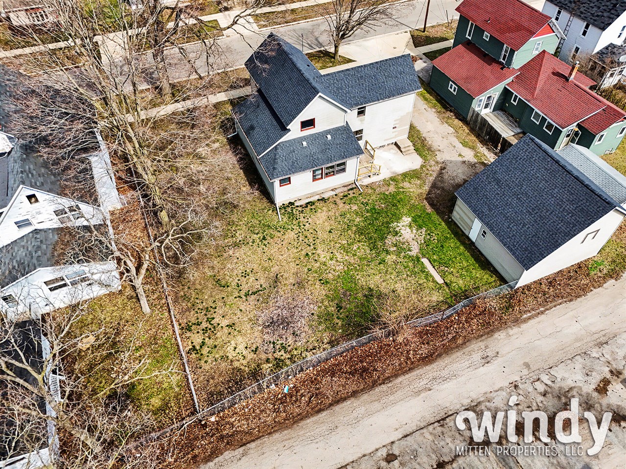 329 Elm Street, Watervliet, MI, 49098-5107