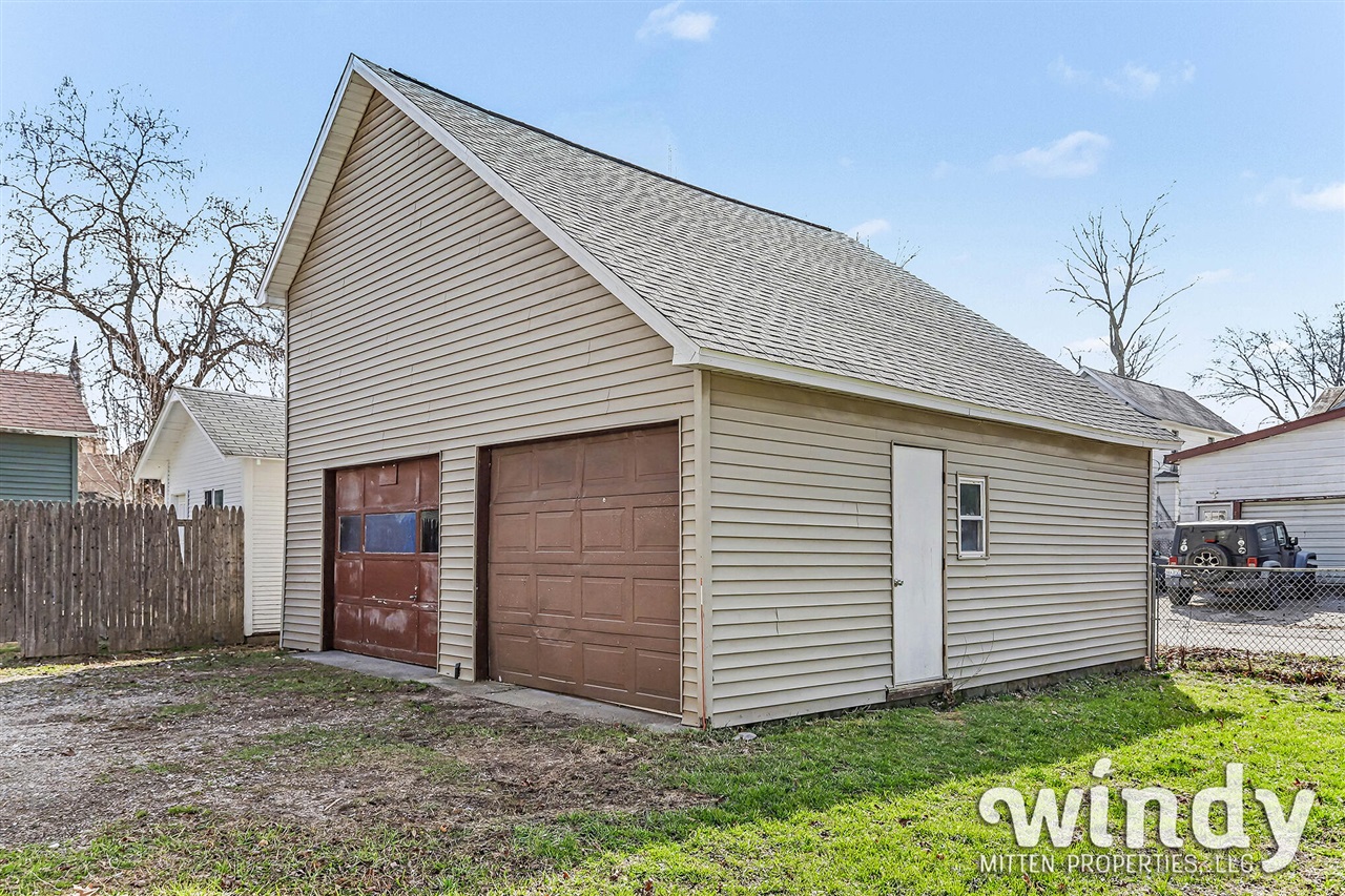 329 Elm Street, Watervliet, MI, 49098-5107