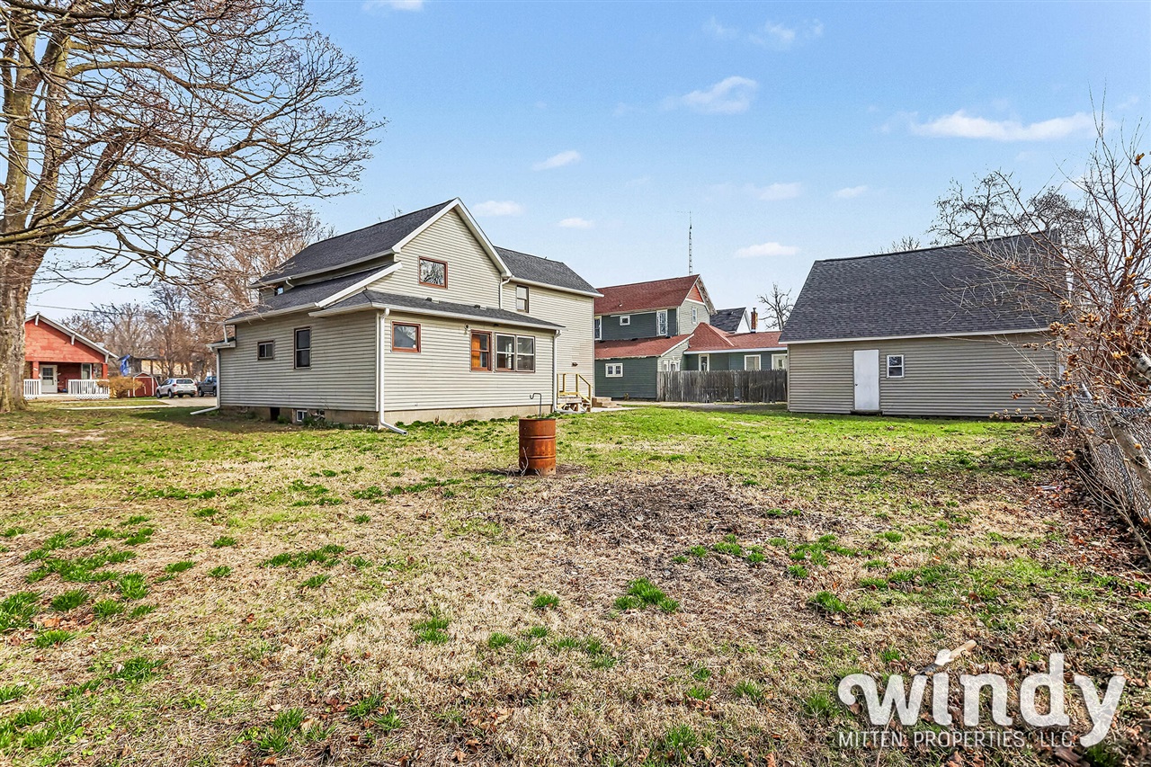 329 Elm Street, Watervliet, MI, 49098-5107