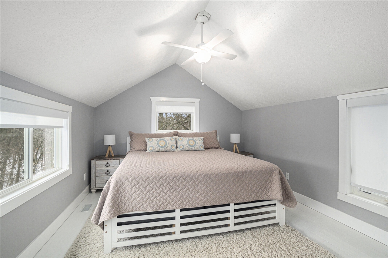 26 Edwards Avenue, Grand Haven, MI, 49417-1734