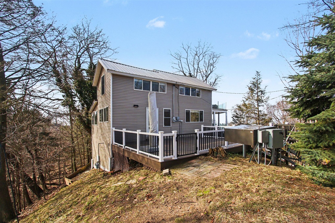 26 Edwards Avenue, Grand Haven, MI, 49417-1734