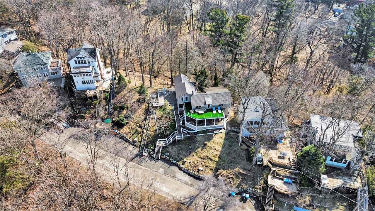 26 Edwards Avenue, Grand Haven, MI, 49417-1734