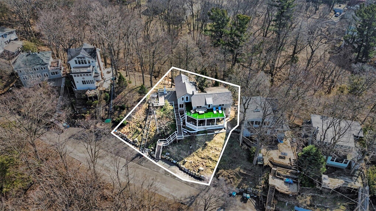 26 Edwards Avenue, Grand Haven, MI, 49417-1734