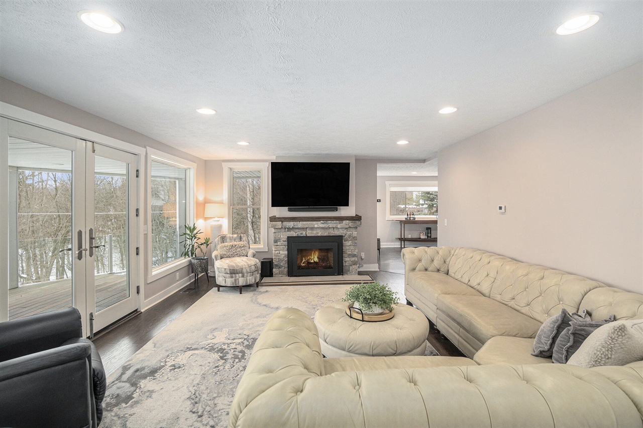 26 Edwards Avenue, Grand Haven, MI, 49417-1734