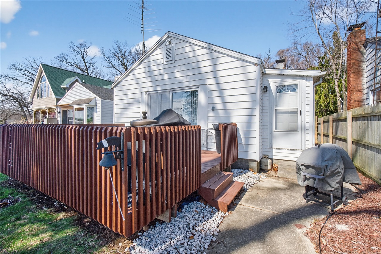 107 Studer Drive, Grass Lake, MI, 49240