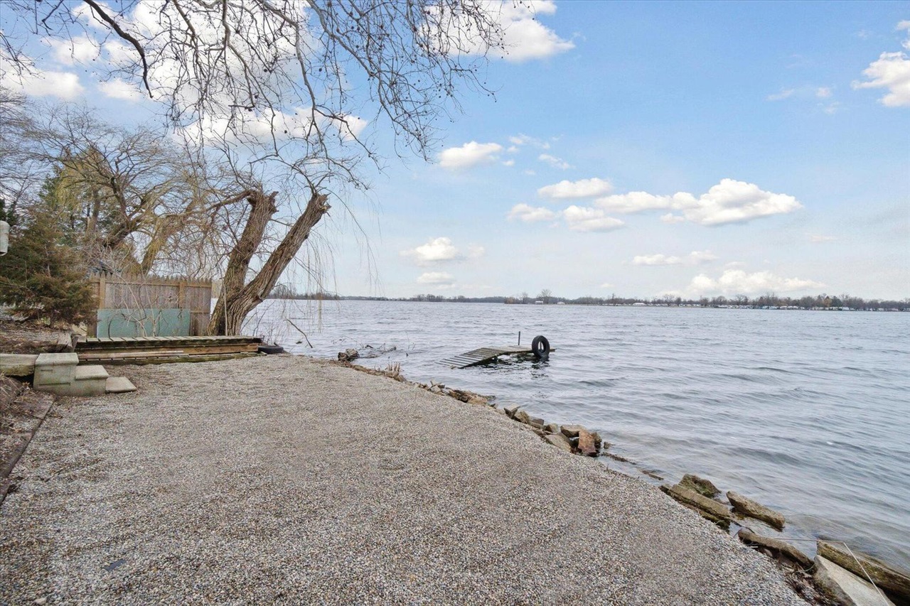 107 Studer Drive, Grass Lake, MI, 49240