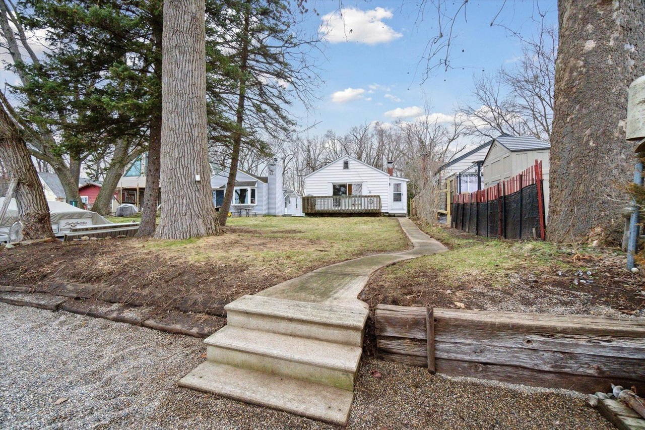 107 Studer Drive, Grass Lake, MI, 49240