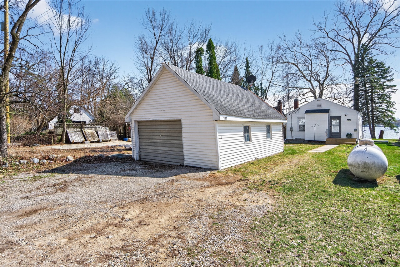 107 Studer Drive, Grass Lake, MI, 49240