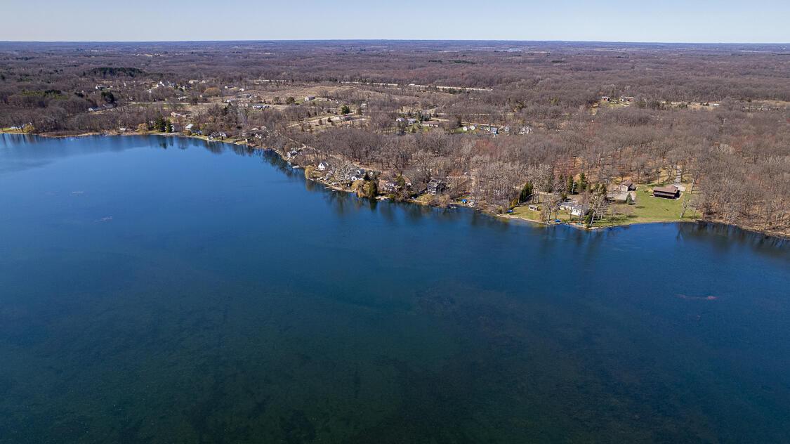 107 Studer Drive, Grass Lake, MI, 49240