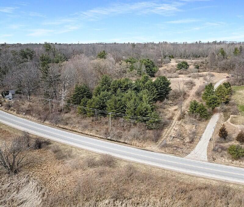 4832 W Monroe Road, Pentwater, MI, 49449-8910