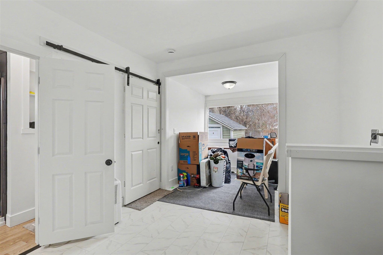 239 E Isabella Avenue, Muskegon, MI, 49442-3524