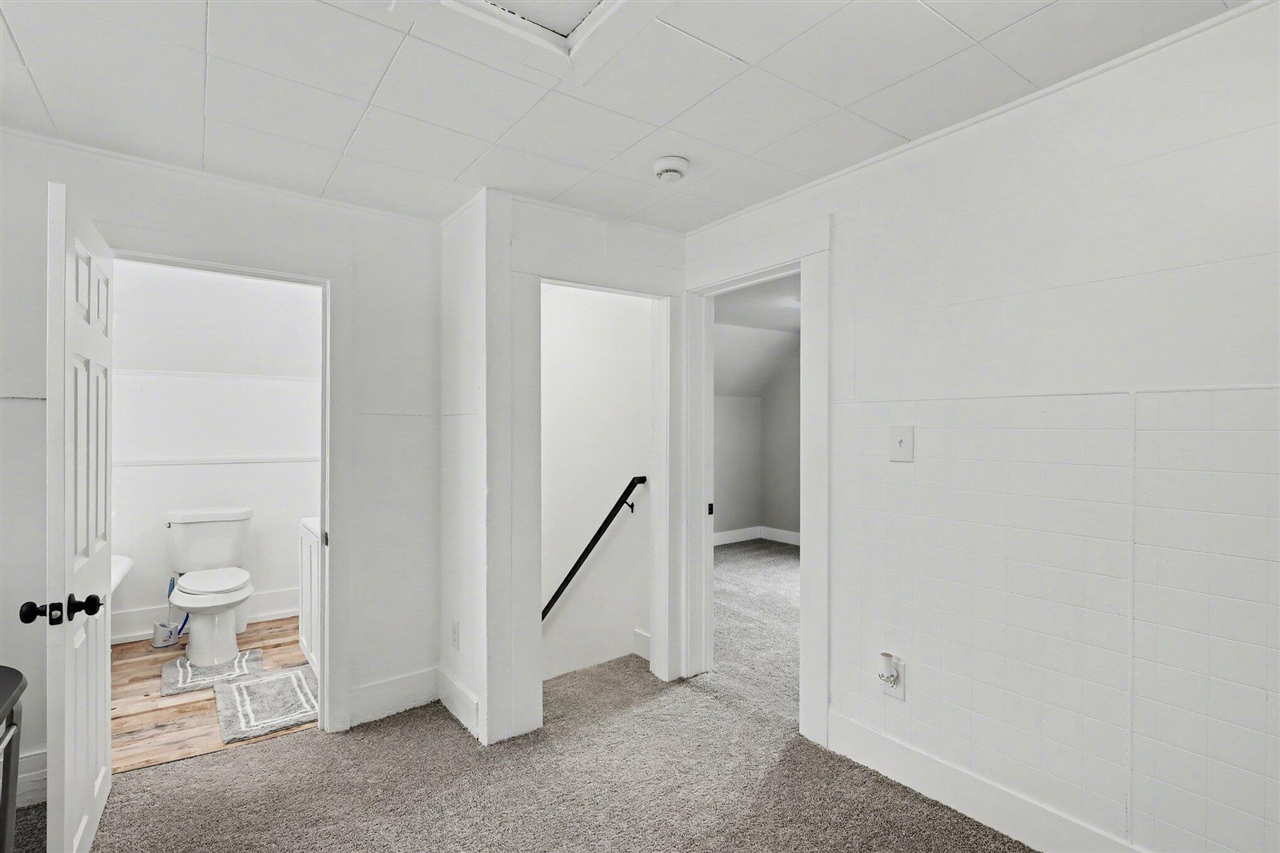 239 E Isabella Avenue, Muskegon, MI, 49442-3524