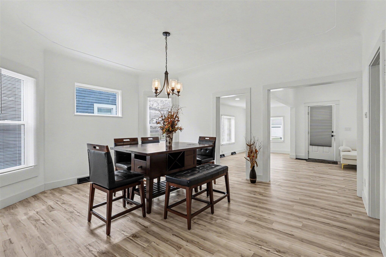 239 E Isabella Avenue, Muskegon, MI, 49442-3524