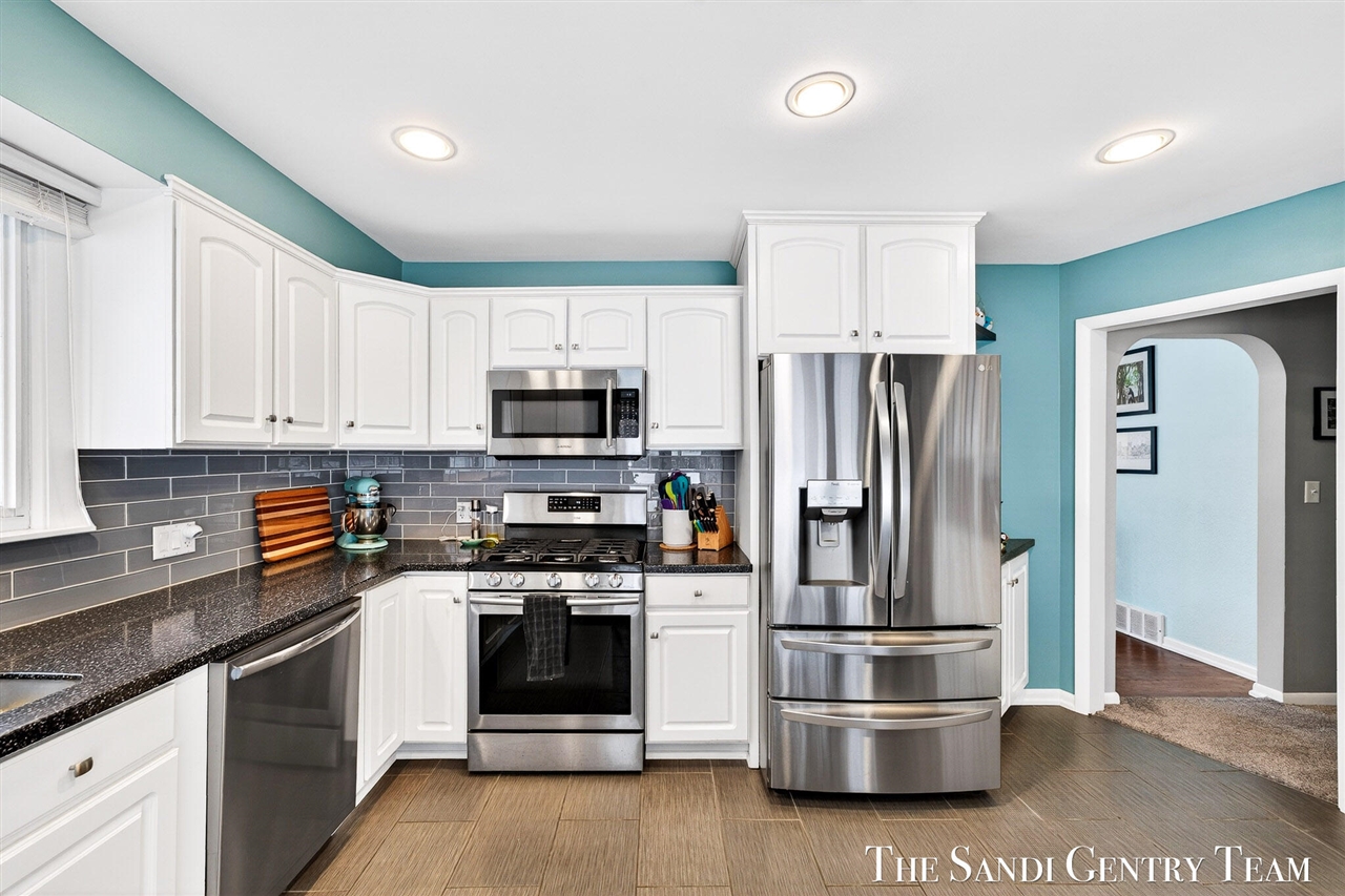 16759 152nd Avenue, Spring Lake, MI, 49456-2108