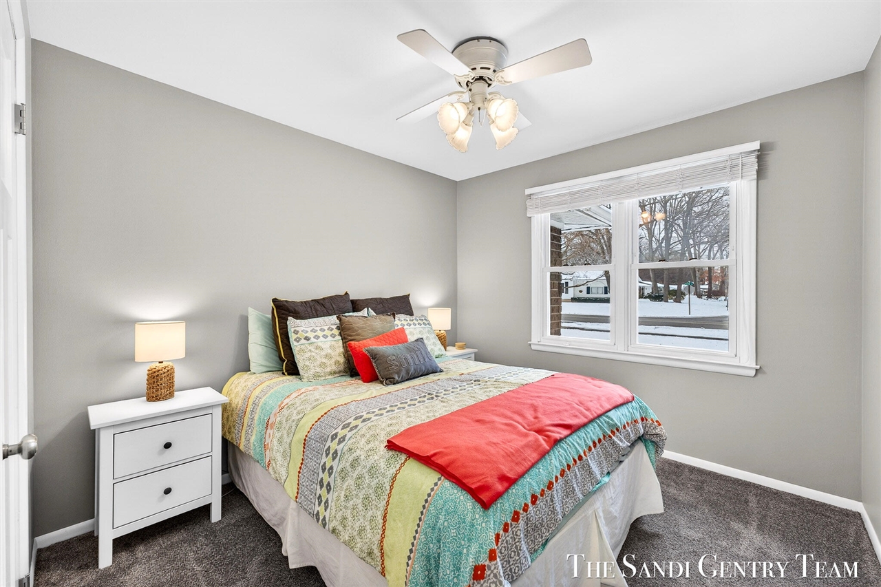 16759 152nd Avenue, Spring Lake, MI, 49456-2108