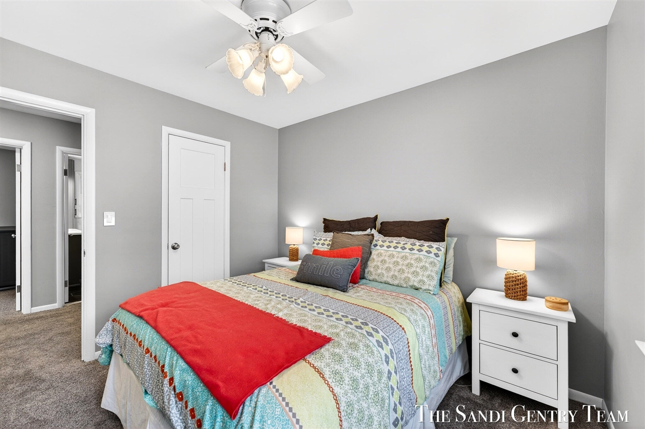 16759 152nd Avenue, Spring Lake, MI, 49456-2108