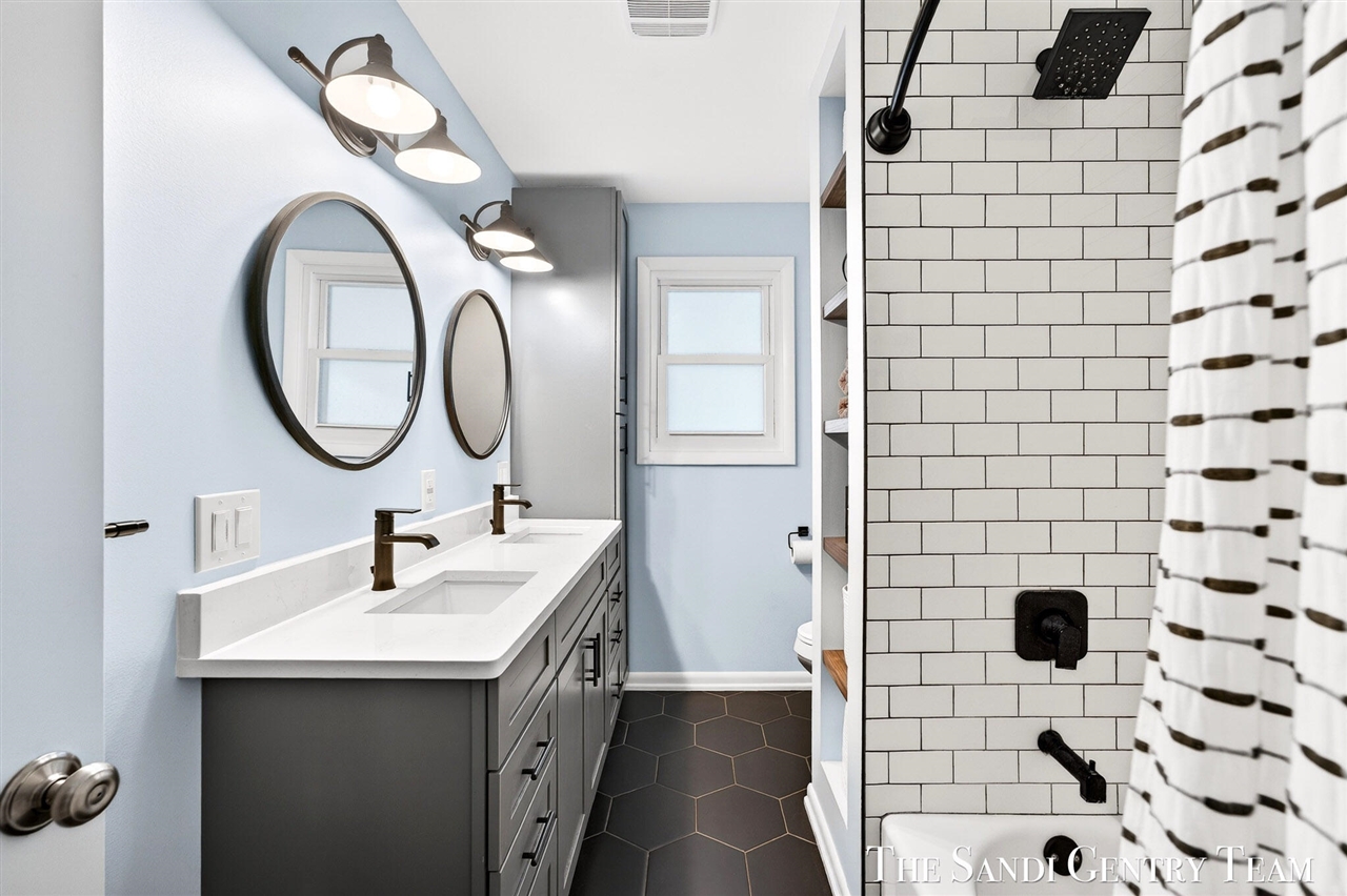 16759 152nd Avenue, Spring Lake, MI, 49456-2108