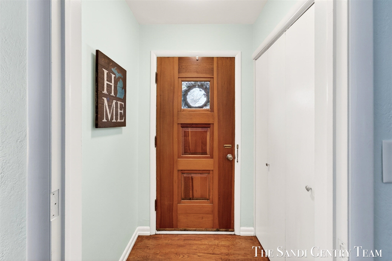 16759 152nd Avenue, Spring Lake, MI, 49456-2108