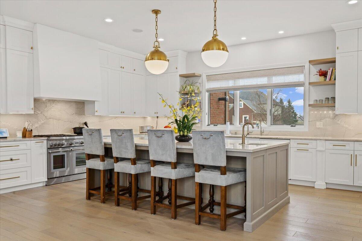 52960 Trailwood Drive, South Lyon, MI, 48178-8303