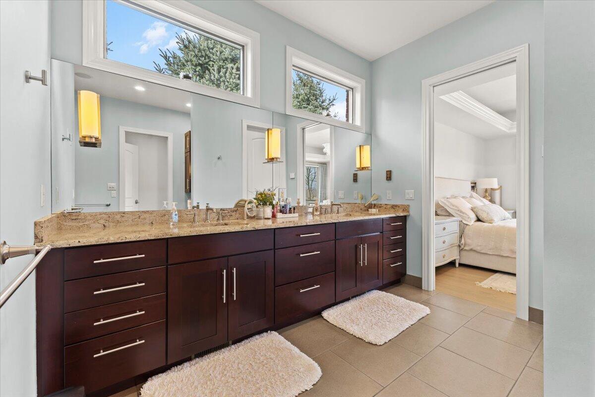 52960 Trailwood Drive, South Lyon, MI, 48178-8303