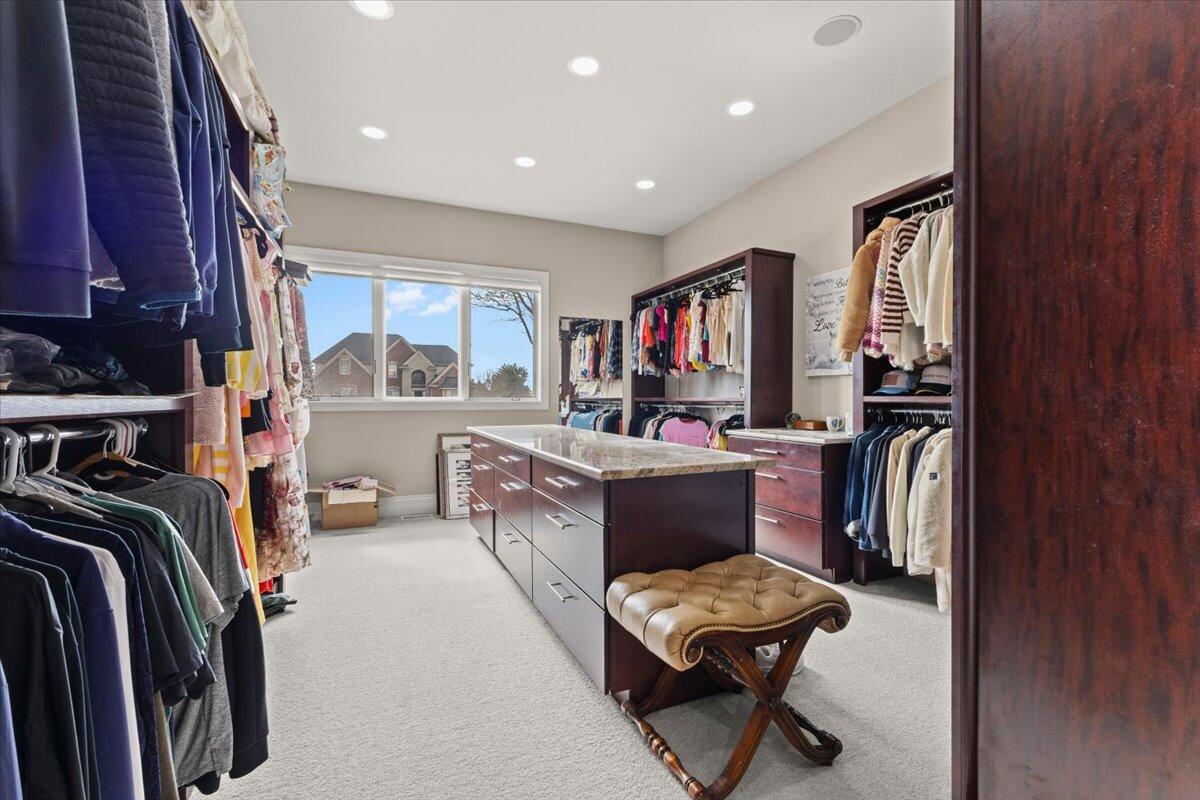 52960 Trailwood Drive, South Lyon, MI, 48178-8303