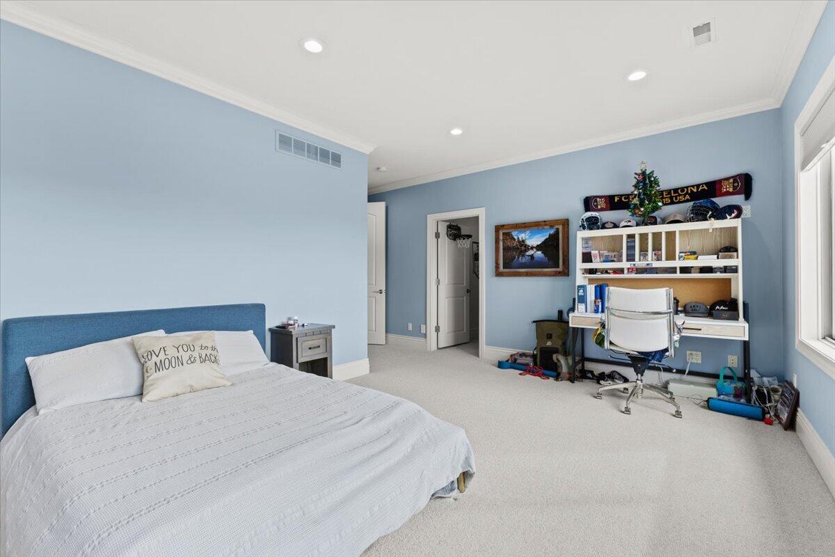 52960 Trailwood Drive, South Lyon, MI, 48178-8303