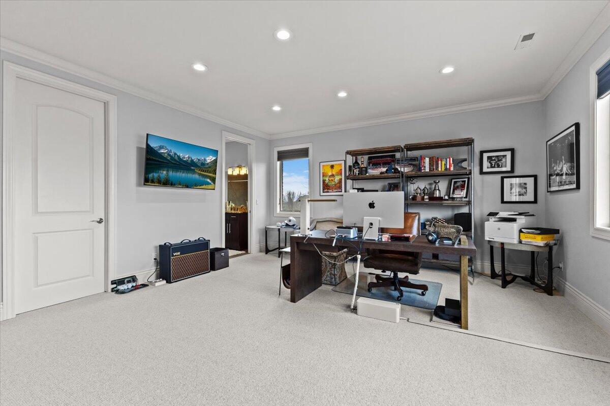 52960 Trailwood Drive, South Lyon, MI, 48178-8303