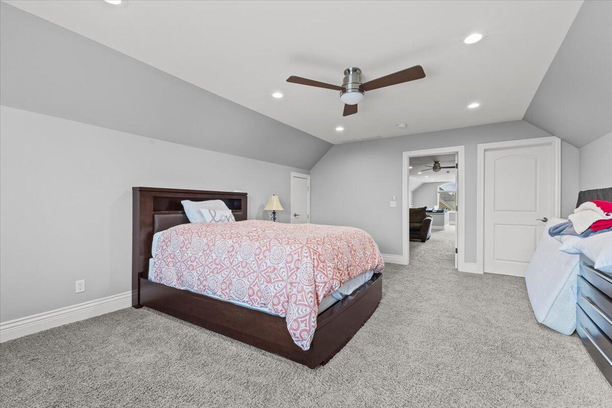 52960 Trailwood Drive, South Lyon, MI, 48178-8303