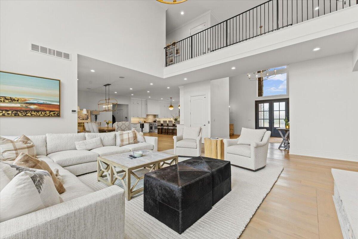 52960 Trailwood Drive, South Lyon, MI, 48178-8303