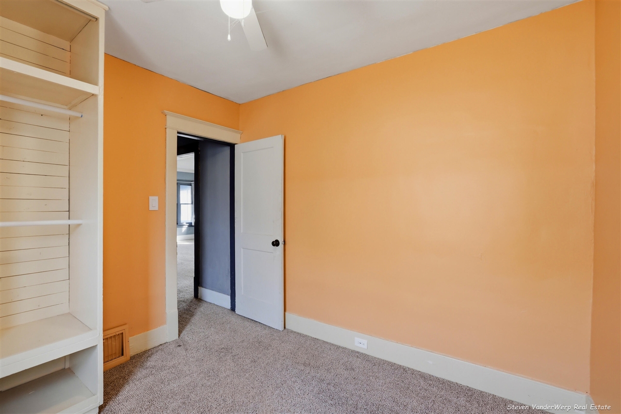 1721 Jarman Street, Muskegon, MI, 49442-5731