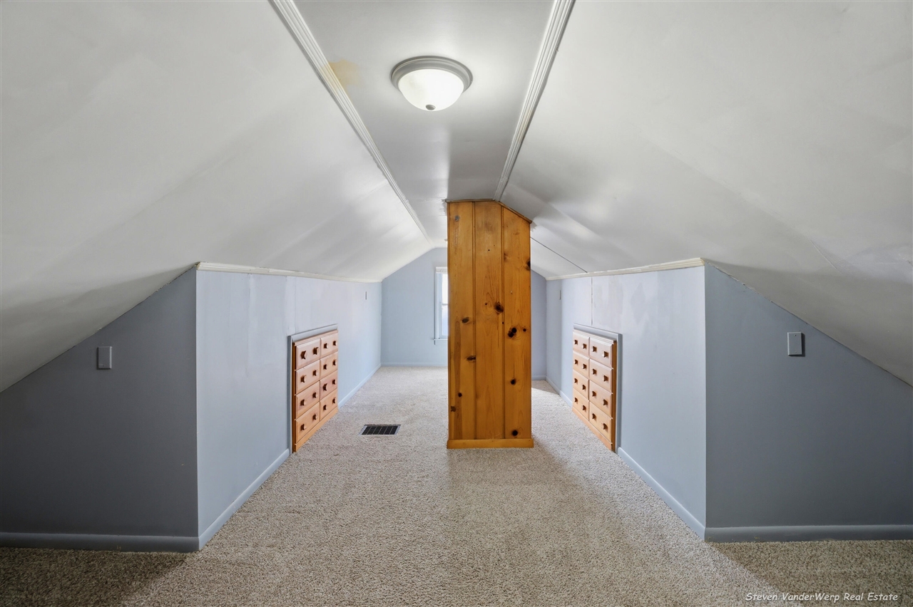 1721 Jarman Street, Muskegon, MI, 49442-5731