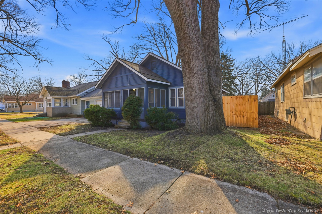1721 Jarman Street, Muskegon, MI, 49442-5731